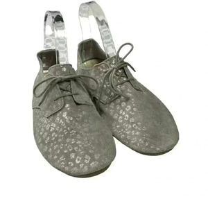 Sanuk Silver animal print leather lace up jazz style yoga flats-size7.5